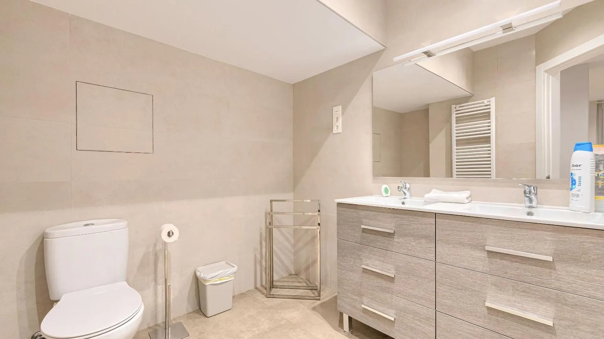 Apartamento Salgeta Reformado Amplio Y Acogedor Con Wifi Barakaldo España